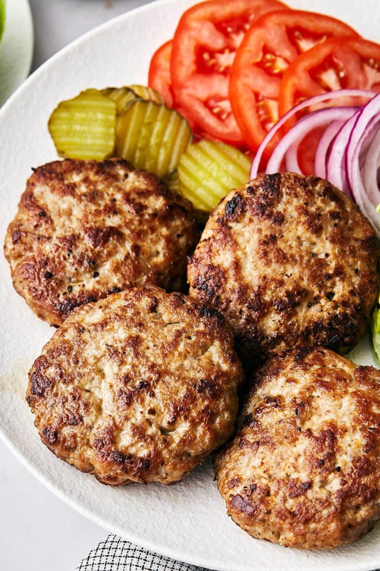 Turkey Burgers: Tips, Recipes, and Serving Ideas for Flavorful Meals