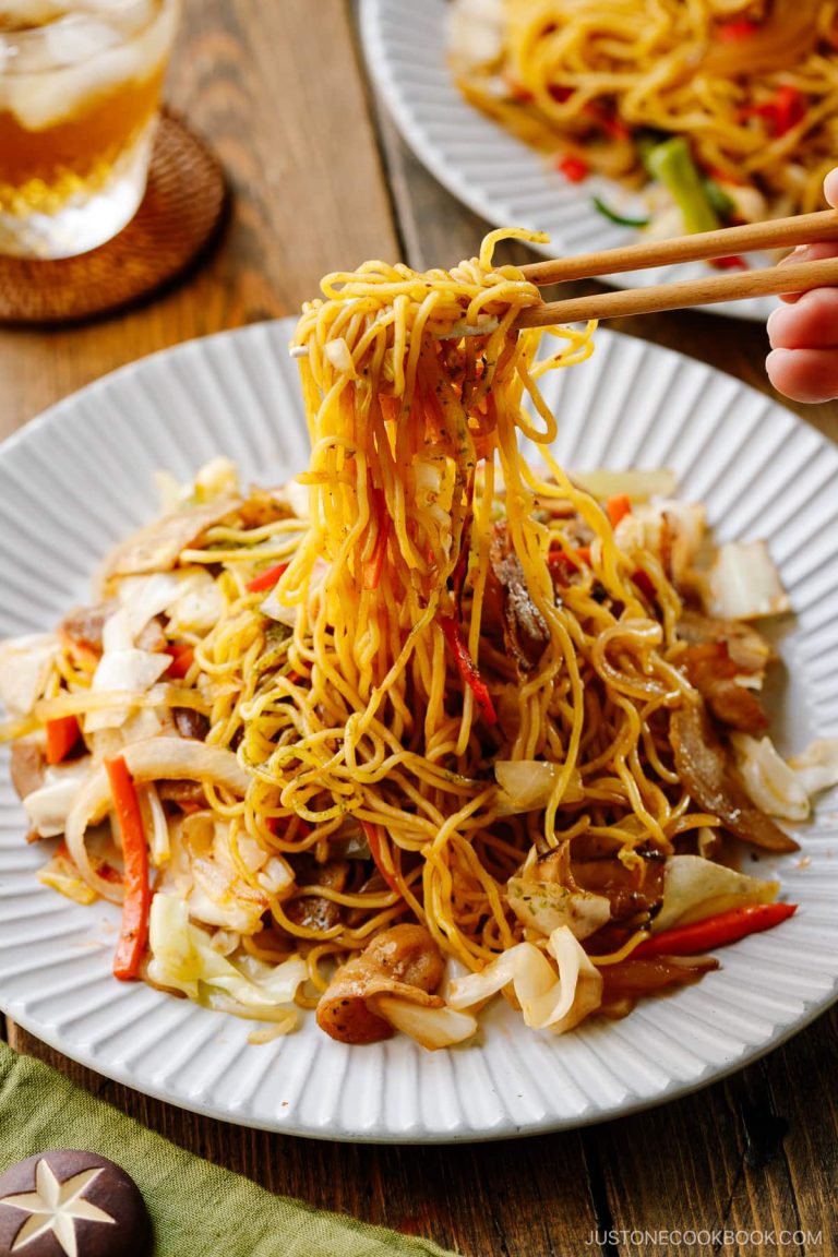 Chicken Yakisoba Recipe: Authentic Preparation, Nutritional Benefits, and Perfect Pairings