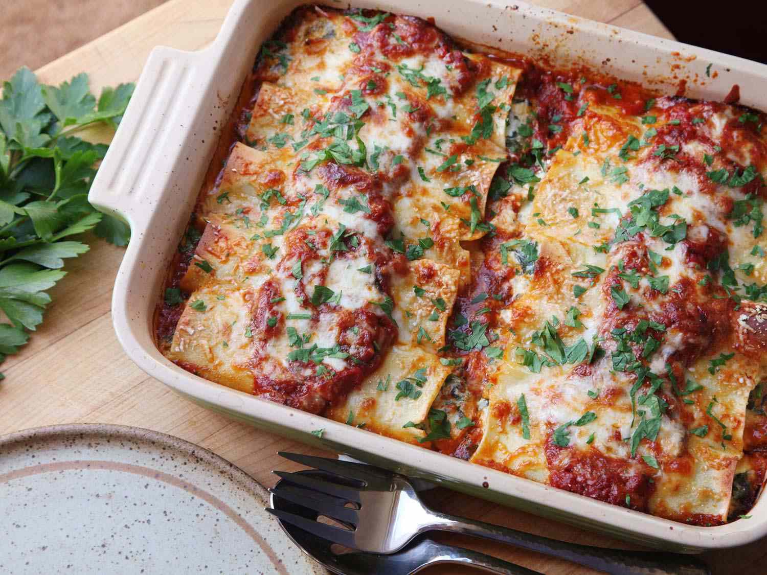Manicotti Shells: History, Cooking Tips, and Delicious Filling Ideas