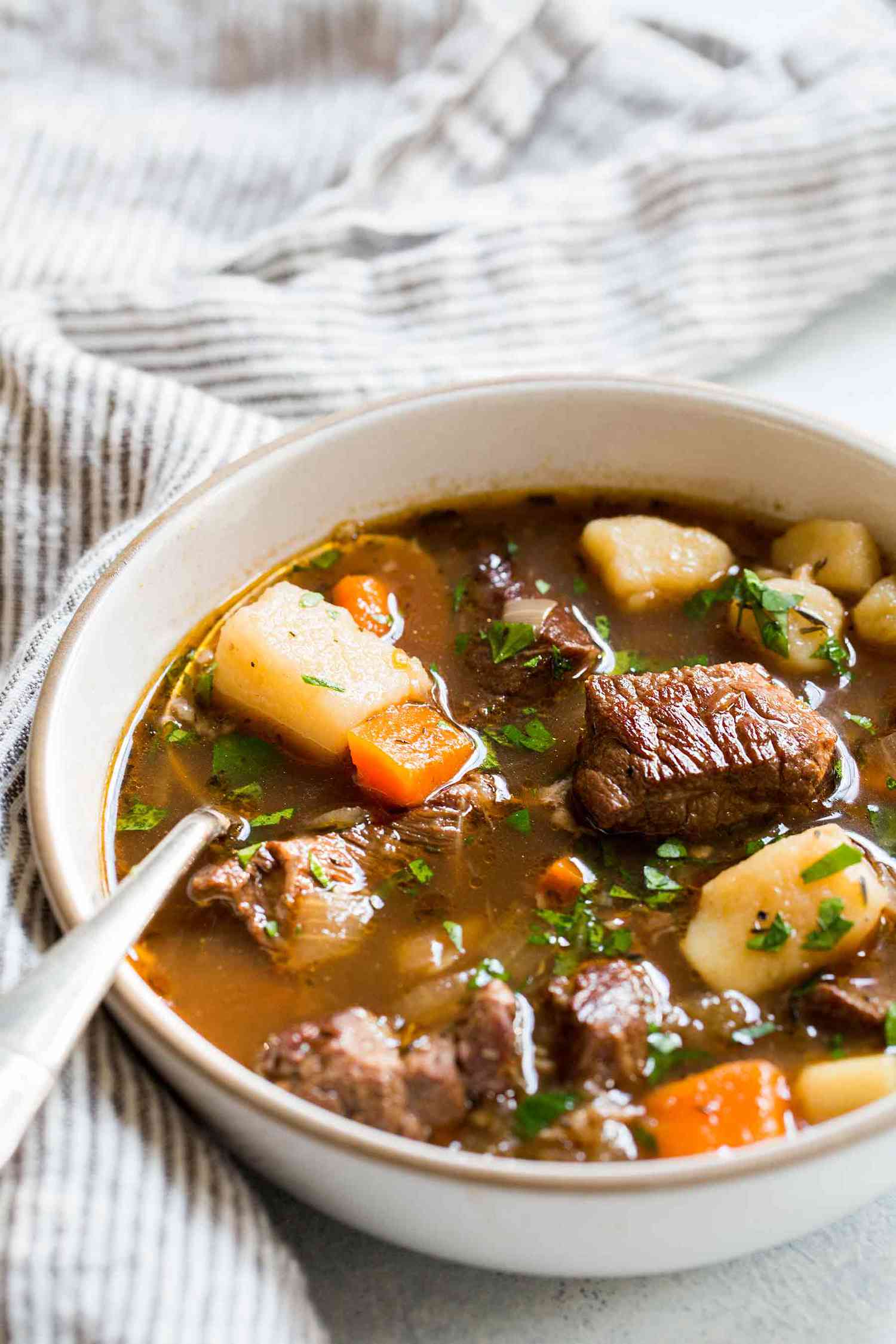 Irish Bacon and Cabbage Soup: A Hearty Guide to Tradition and Taste