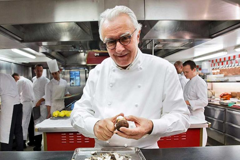 9 Best Chefs in the World: Culinary Masters Redefining Fine Dining