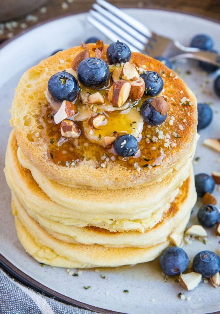 Almond Meal Pancakes: Nutritional Benefits, Recipe Variations, and Perfect Pairings