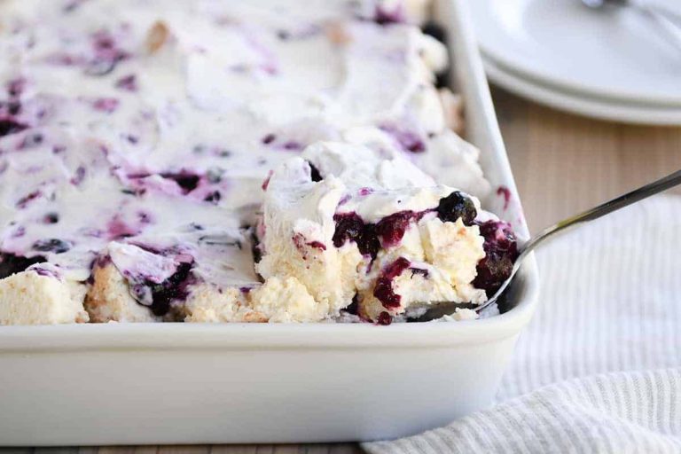 Blueberry Dump Cake Recipe: Delicious Variations and Dietary-Friendly Options
