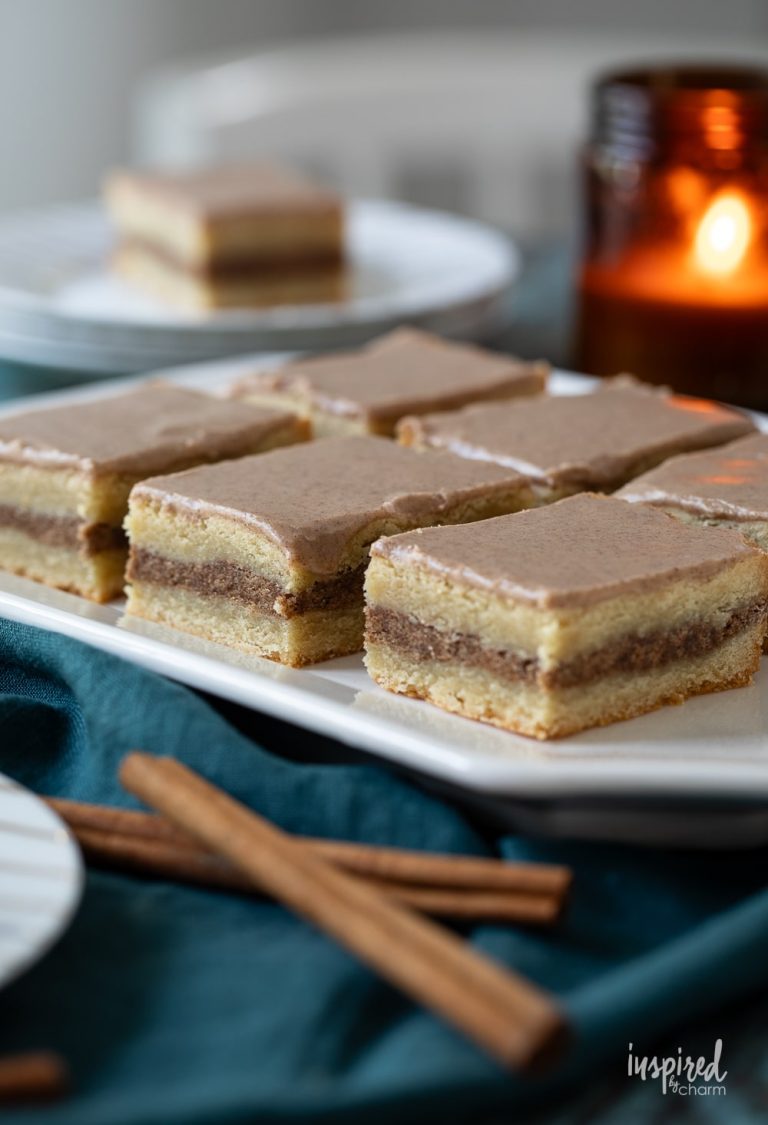 Cinnamon Brown Sugar Pop Tart Cake Recipe: A Nostalgic Dessert with a Modern Twist