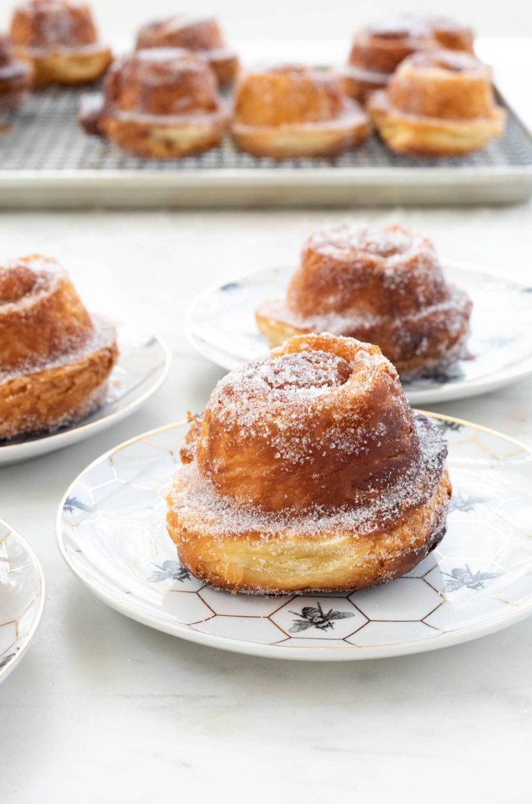 Cronuts: Mastering the Dough for Flaky, Delicious Pastries