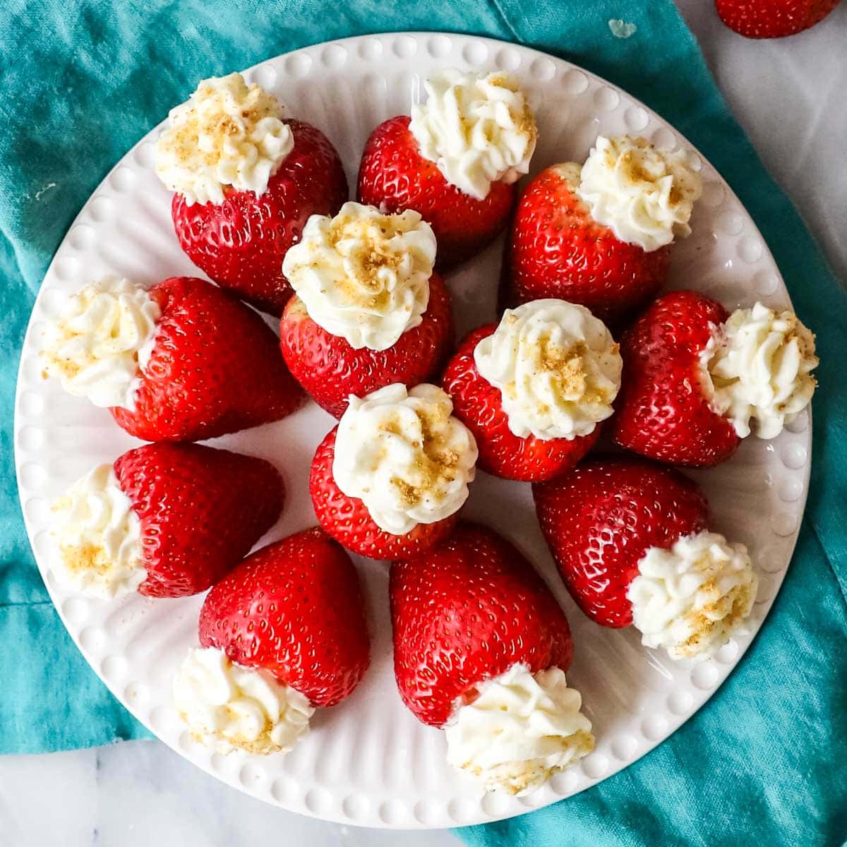 Cheesecake Stuffed Strawberries