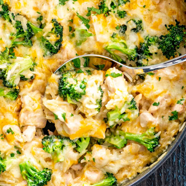 Cheesy Chicken and Rice Recipe: Simple, Delicious, and Nutritious Meal