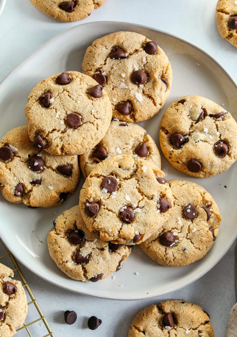 Chocolate Chip Cookies: Perfect Recipe for Mountains