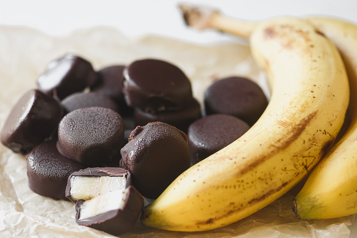 Frozen Bananas: Nutritional Benefits, Storage Tips & Creative Recipes