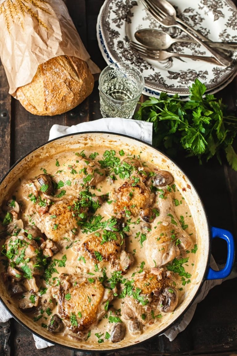 Creamy Coq Au Vin Blanc Recipe: A Light, Flavorful Twist on a Classic French Dish