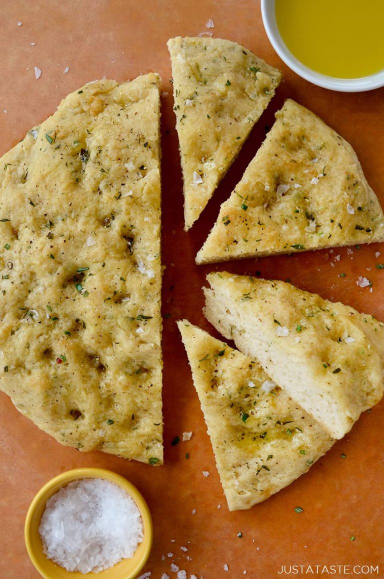 Yeastless Focaccia: A Flavorful, Easy Recipe