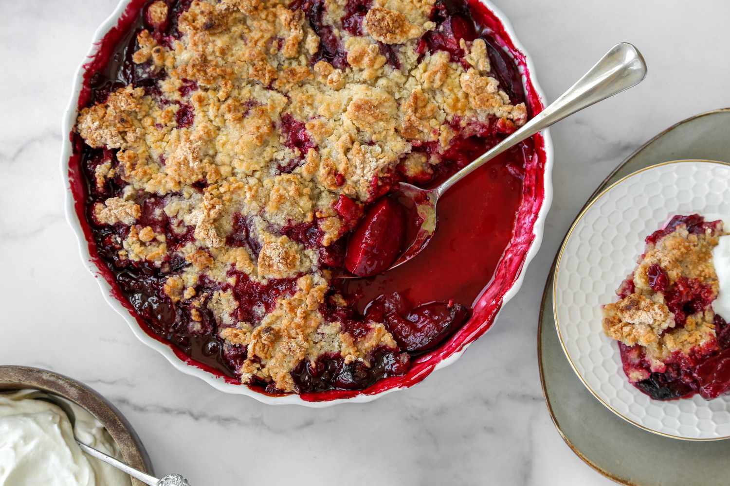 Plum Crisp Recipe: Easy Dessert with Fresh Plums and Crumbly Topping