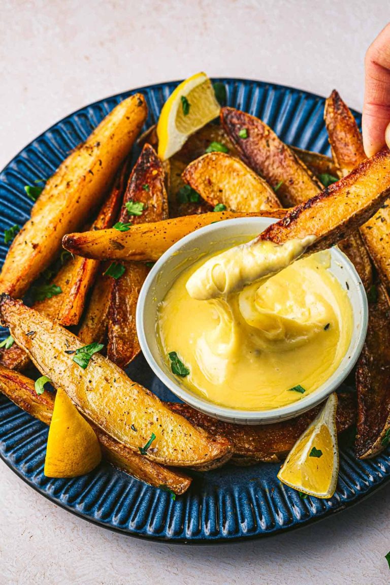 Garlic Aioli: The Ultimate Guide to This Creamy Mediterranean Sauce