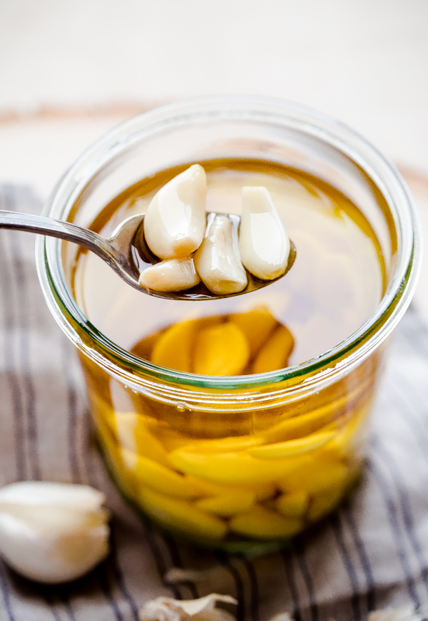 Garlic Oil Benefits: Boost Immunity, Heart Health & Flavor Your Dishes