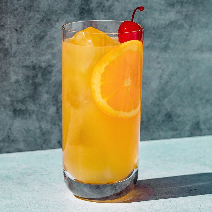 Fuzzy Navel Cocktail: History, Recipe, and Tips