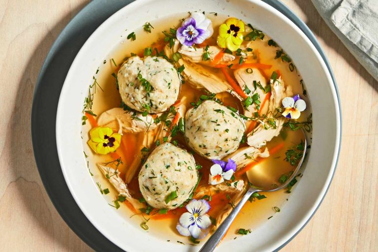 Matzah Balls: Traditional Recipes and Modern Twists for Perfect Texture