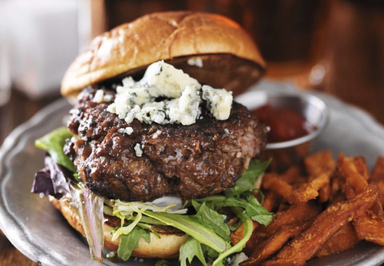 Zesty Black Blue Burger: Best Restaurants, Pairings, and Sides