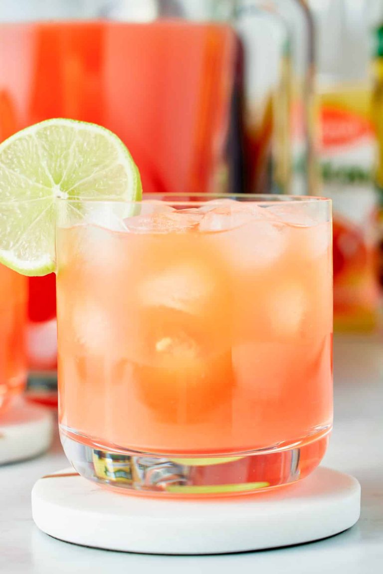 Jamaican Rum Punch: Authentic Recipe, Ingredients, and Serving Tips