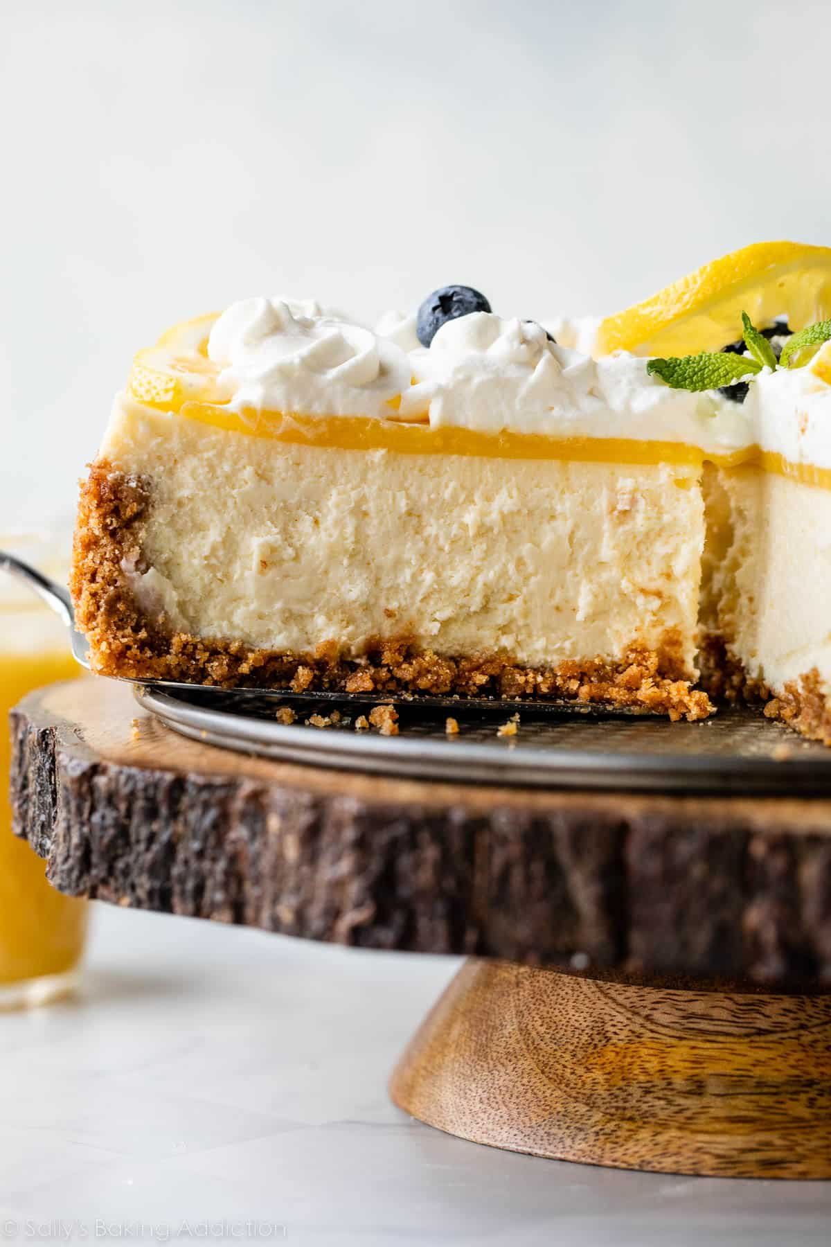Lemon Cheesecake Bars Recipe: Tips for Baking, Serving, and Presentation
