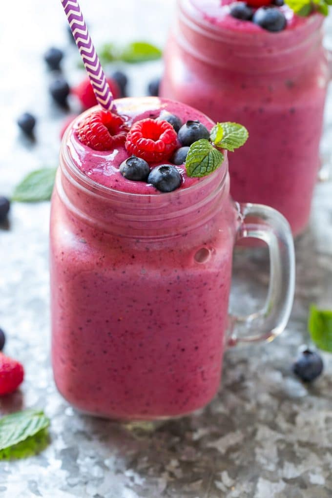 Frozen Berry Smoothie: Benefits and Recipes