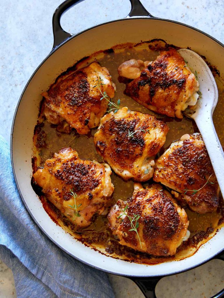 Baked Chicken Thighs: Best Seasonings, Sauces & Serving Tips