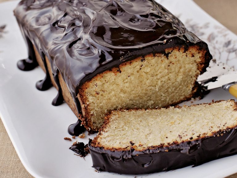 Chocolate Pound Cake: History, Serving Ideas, and Delicious Pairings