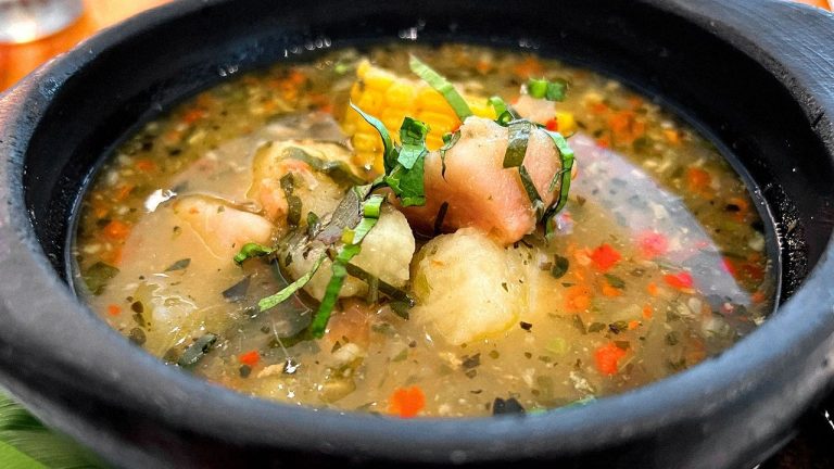 Panamanian Sancocho: Discover the Origins, Ingredients, and Variations of This Traditional Soup