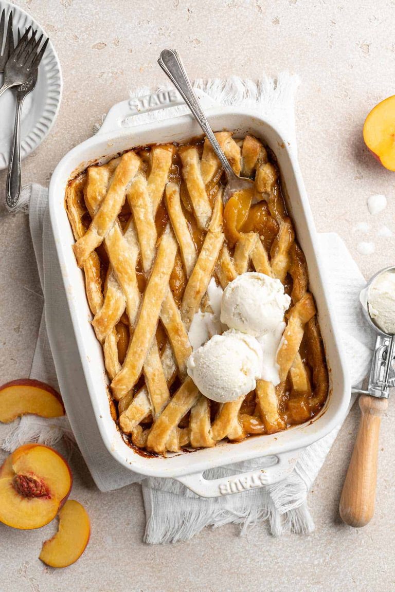Peach Cobbler With Canned Peaches: Quick Recipe for a Southern Delight