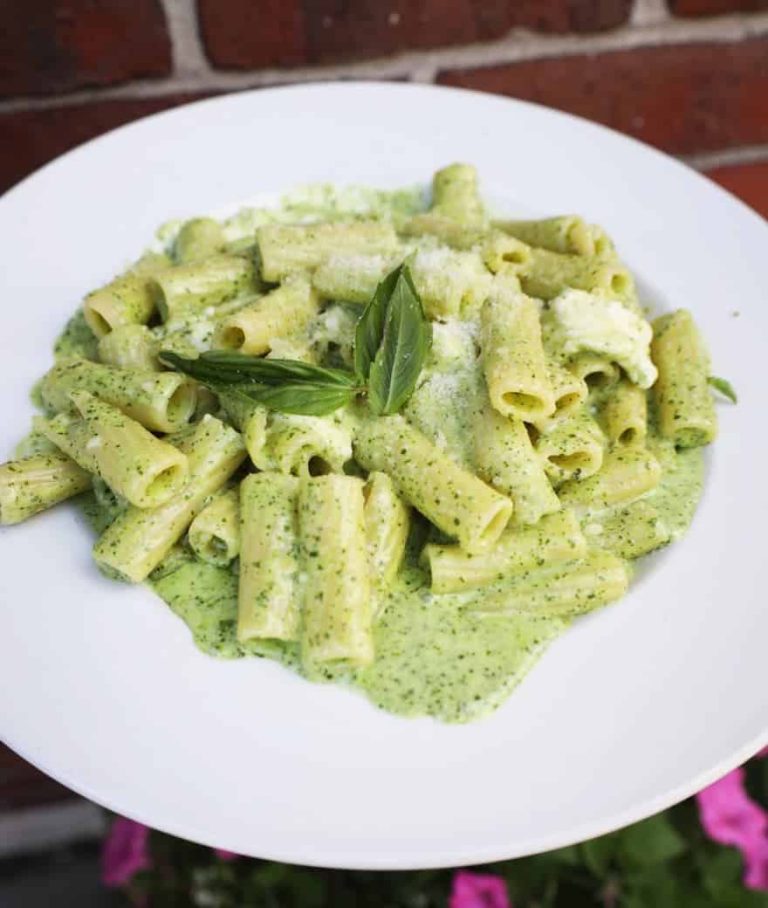 Pesto Cream Sauce Recipe: A Delicious Twist on a Classic Italian Dish