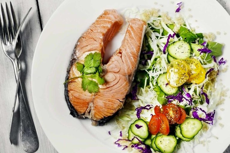 Poached Salmon in the Microwave: Tender, Flavorful, and Ready in Minutes
