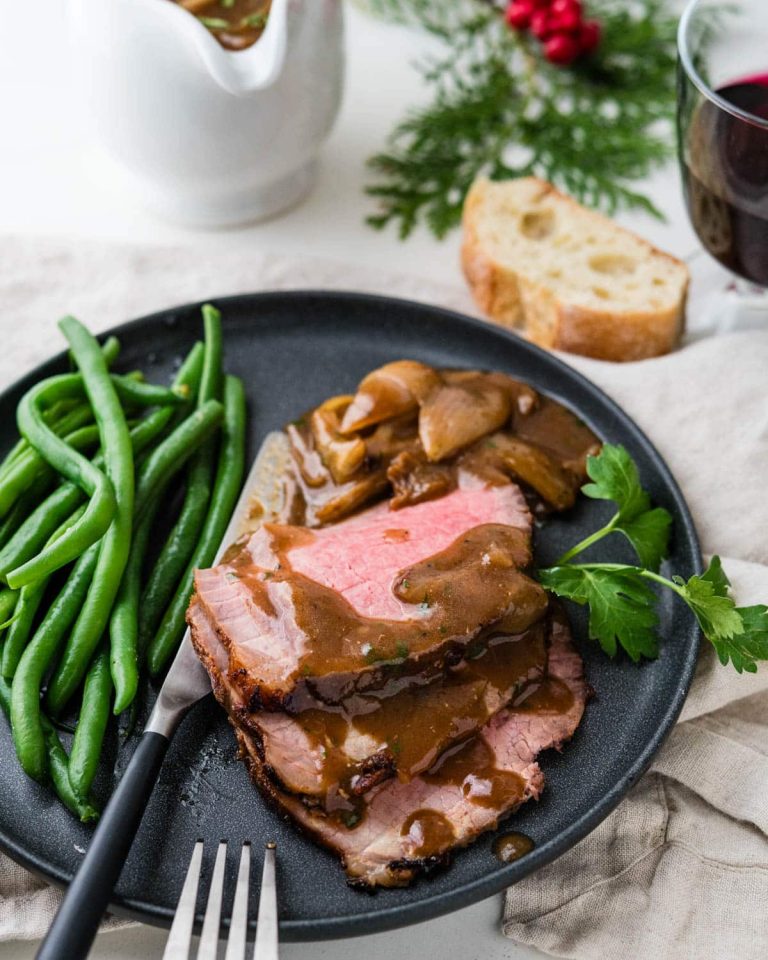 Bottom Round Roast With Onion Gravy Recipe: Step-by-Step Guide and Tips