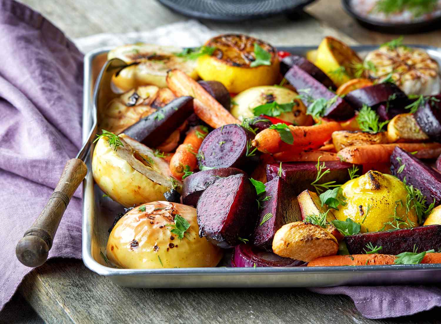 Grilled Peppers: Techniques, Nutritional Benefits, and Creative Serving Ideas