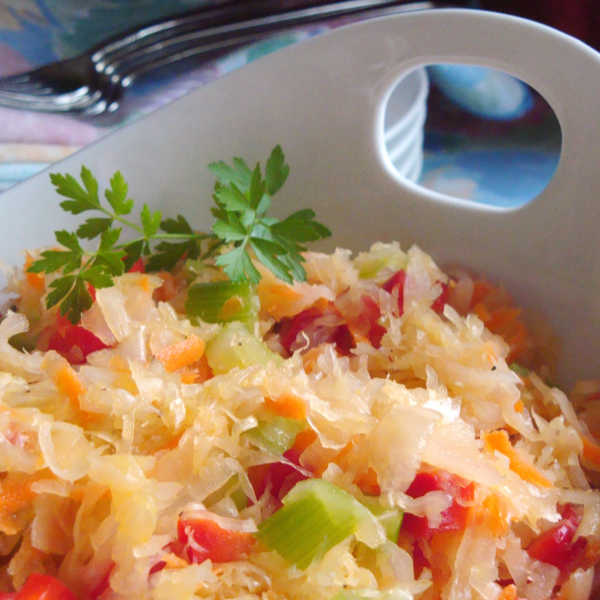 Sauerkraut Salad Recipes: Classic German and Vegan Options for Every Season