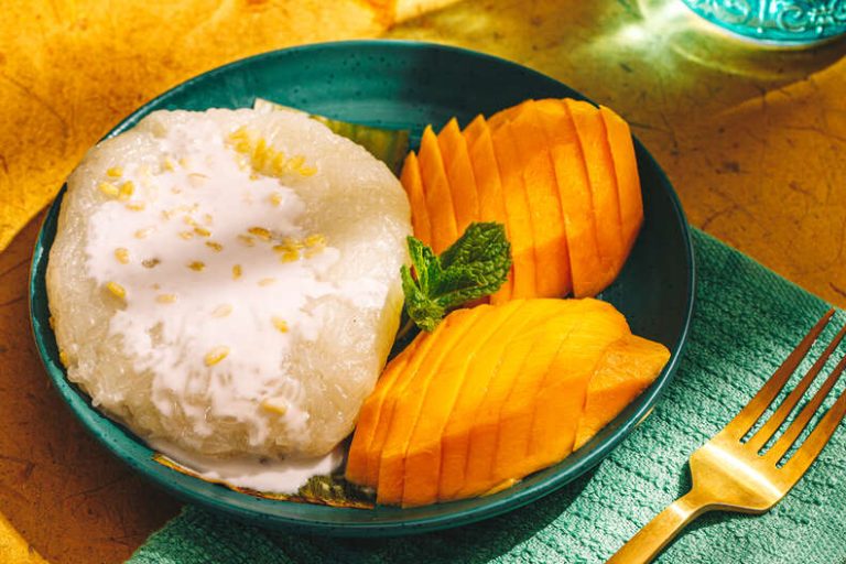 Thai Sweet Sticky Rice With Mango (Khao Neeo Mamuang): Recipe & Cultural Insights