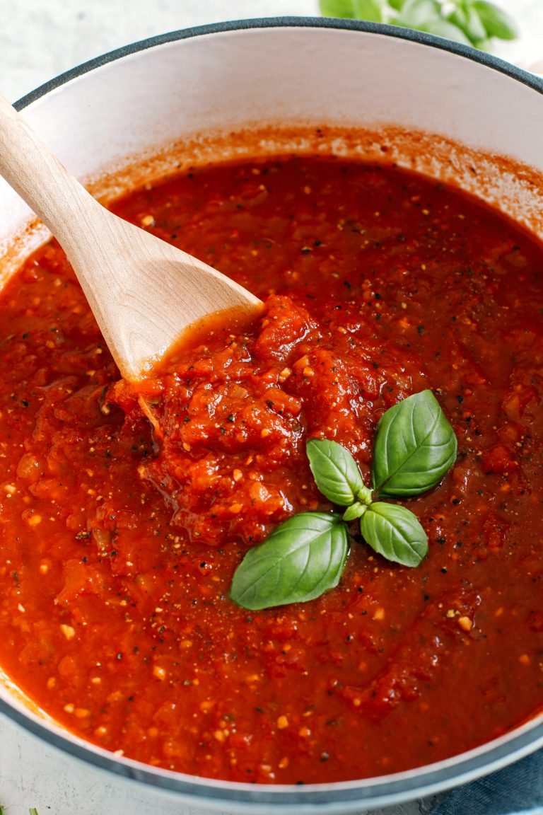 Simple Tomato Sauce Recipe: Fresh, Versatile, and Nutritious