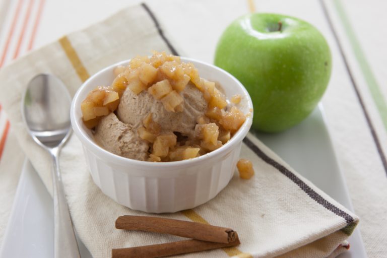 Warm Apple Compote: Delicious Recipes, Health Benefits, and Serving Ideas