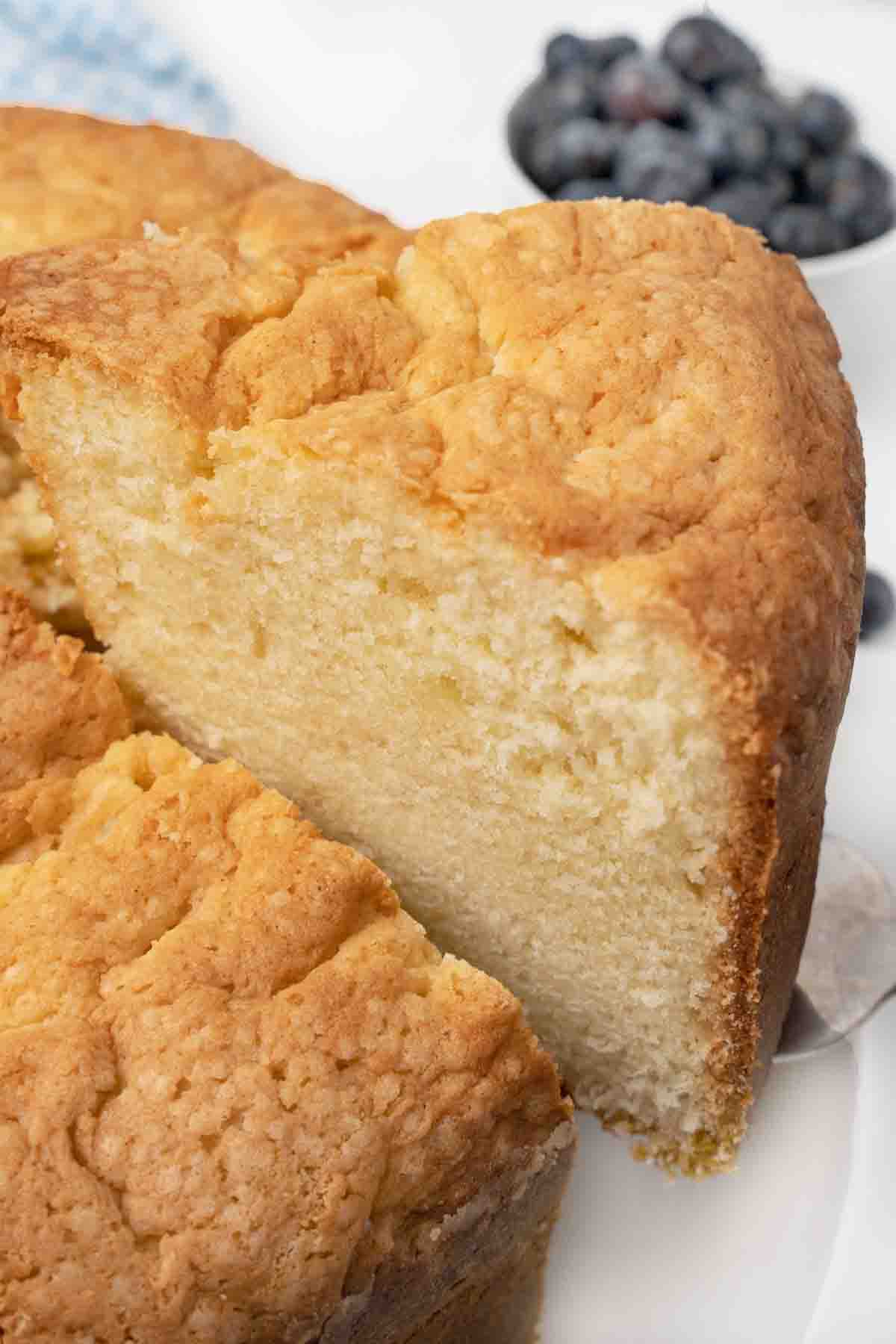 Sour Cream Pound Cake Recipe: Moist, Delicious & Easy to Make