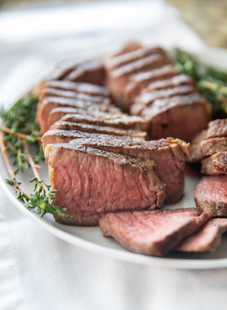 Sous Vide Steak: From Perfect Cuts to Flavorful Finishes