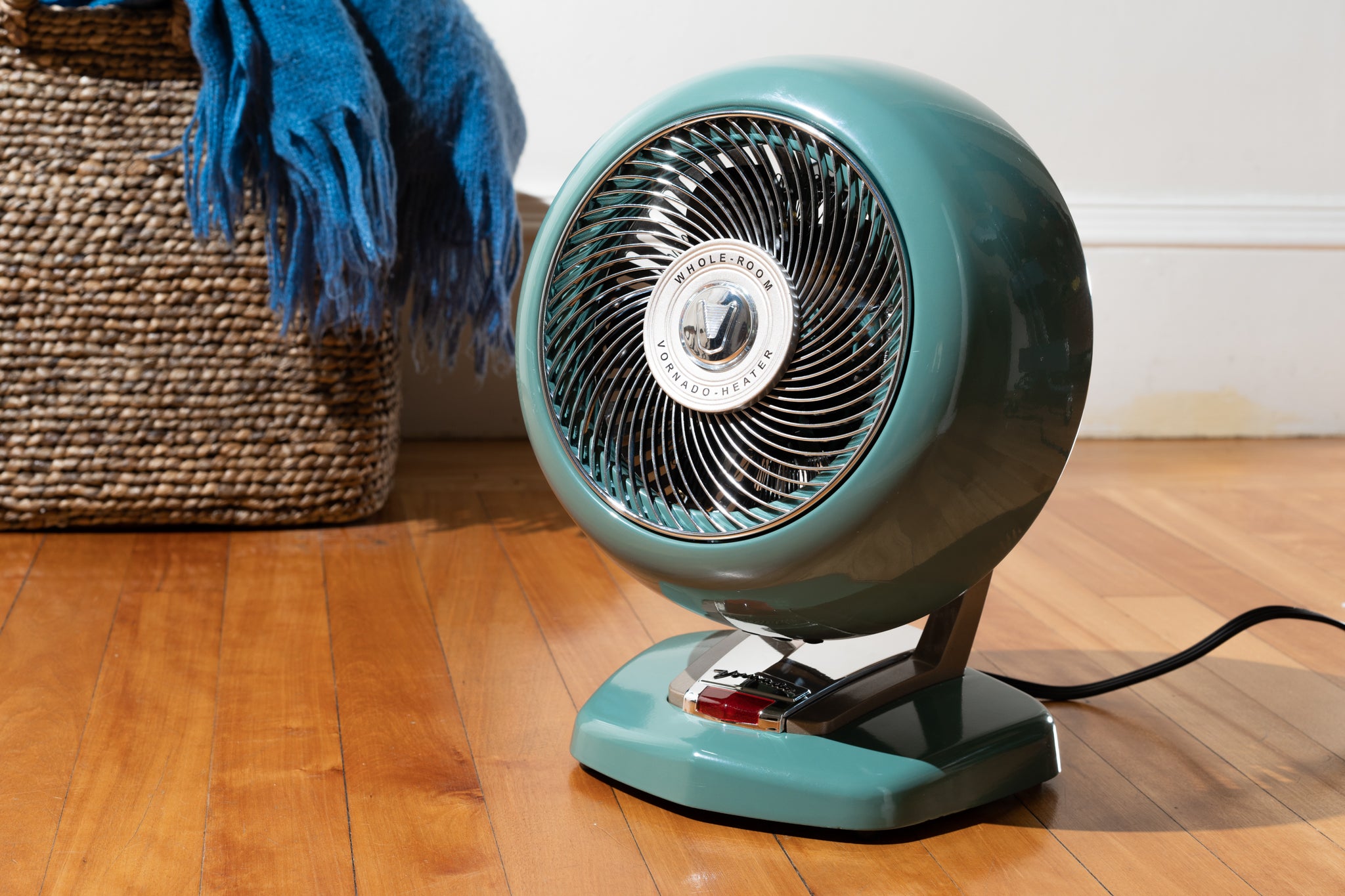 9 Best Heaters to Heat Large Rooms Efficiently and Affordably