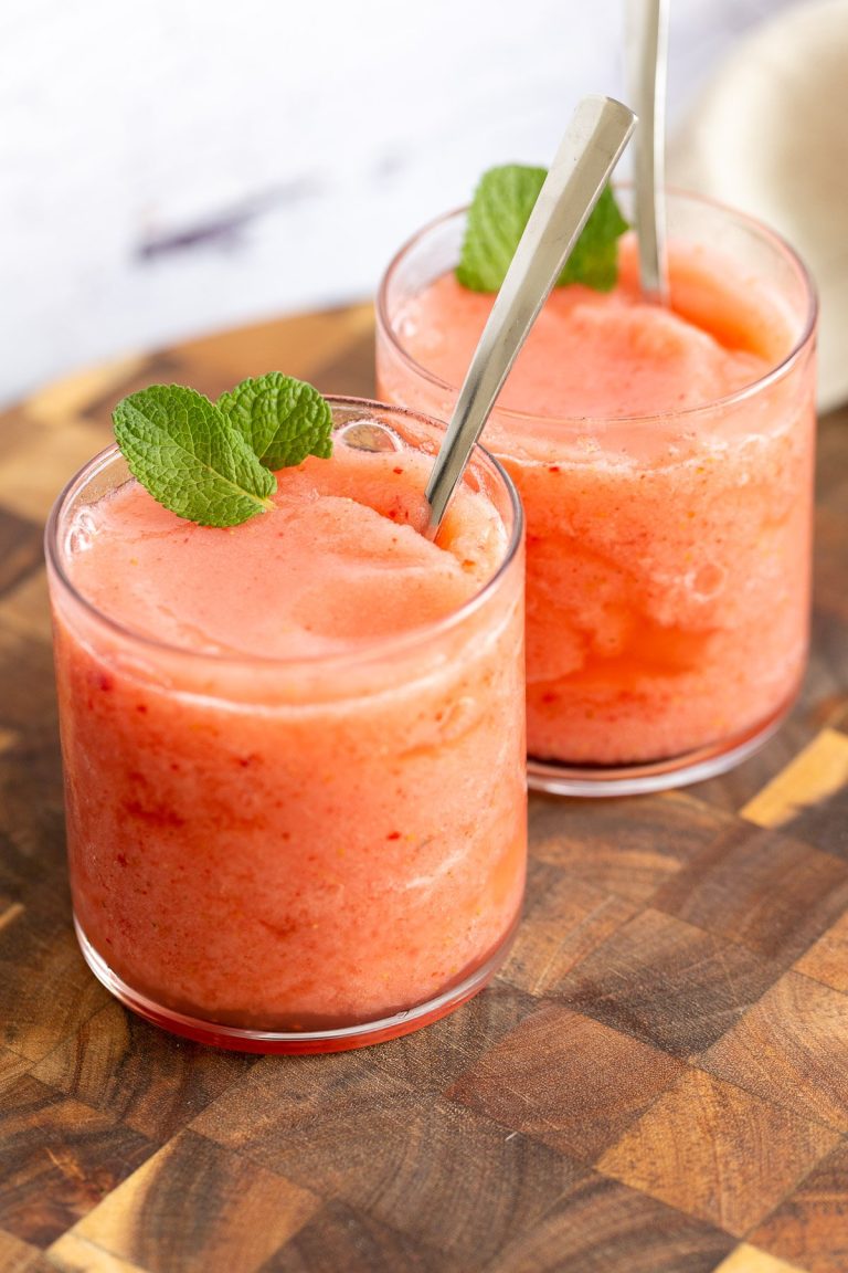 Strawberry Lemonade Slushie : Perfect Summer Drink with Creative Twists