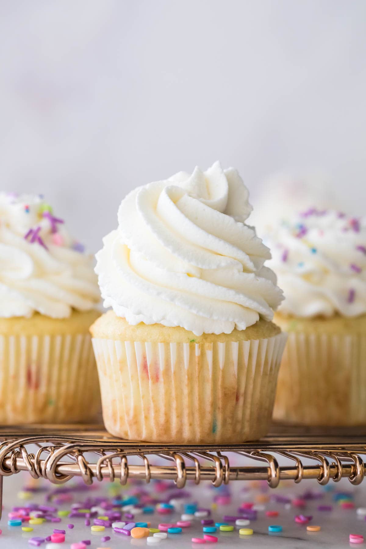 Lemon Whipped Cream Frosting: Light, Fluffy, and Easy Recipe Tips