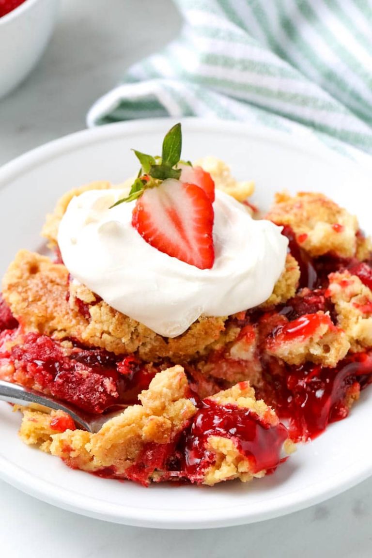 Strawberry Dump Cake Recipe: Perfect Dessert for Any Occasion