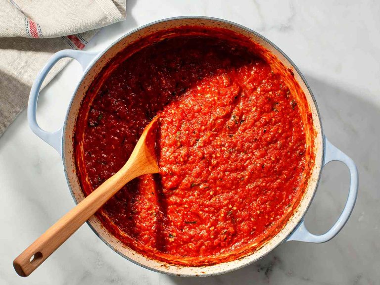 Spaghetti Sauce: Recipes, Tips, and History