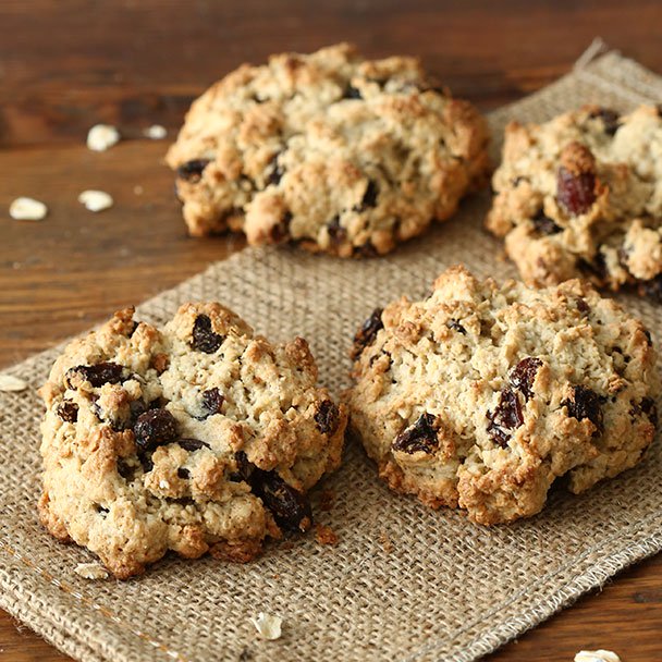 Oatmeal Raisin Cookies: History, Benefits, and Tasty Tips